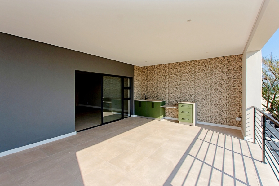 5 Bedroom Property for Sale in Myburgh Park Western Cape